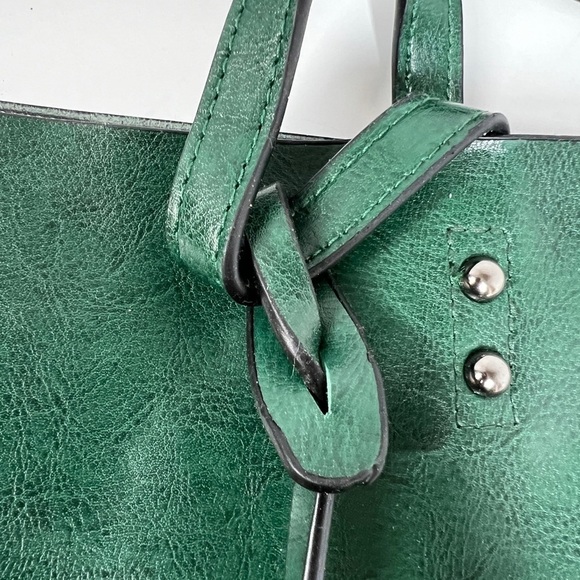FLO-MOTOR Waxing Leather Bucket Bag Double Strap Shoulder/Handbag Green - Picture 2 of 6